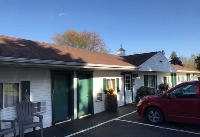 Williamston Inn (Indian Head Motel) - Web Listing (newer photo)